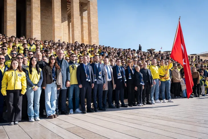 1907 Fenerbahçe Derneği ve UNİFEB’ten Anıtkabir ziyareti